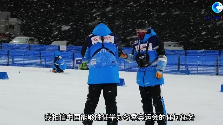 袁博涵之前跨级打09白俄罗斯队的时候，好像也迷失了