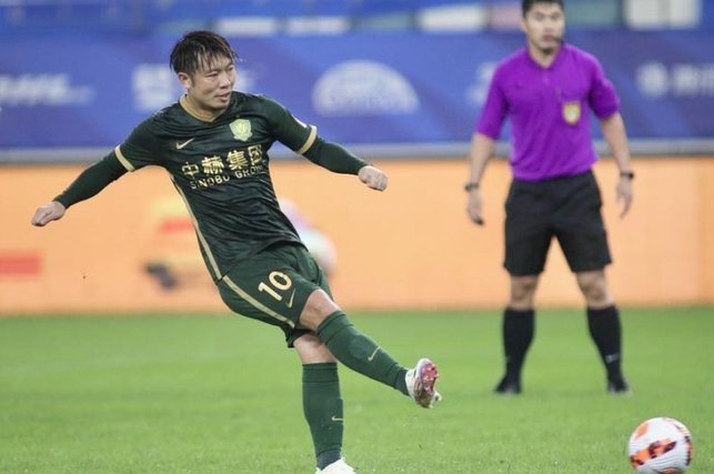 半场：国安1-0陇原竞技，张稀哲送助攻，邓捷夫建功